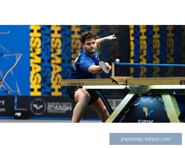 日本队在国际赛场表现稳健，备受关注的直播将引发热议