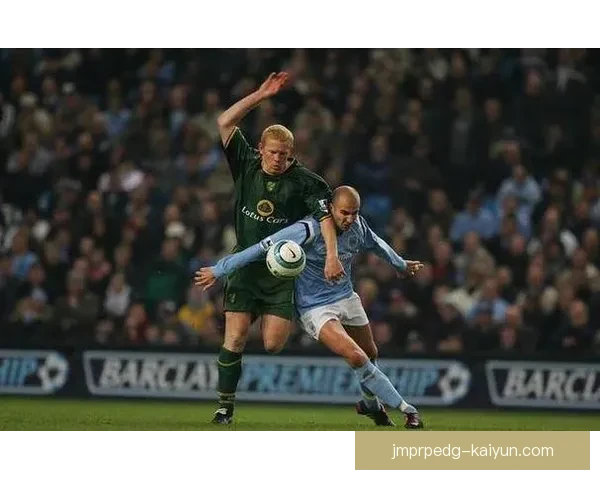 阿尔克马尔战术解析：加强防守组织，提升进攻效率的关键策略分析